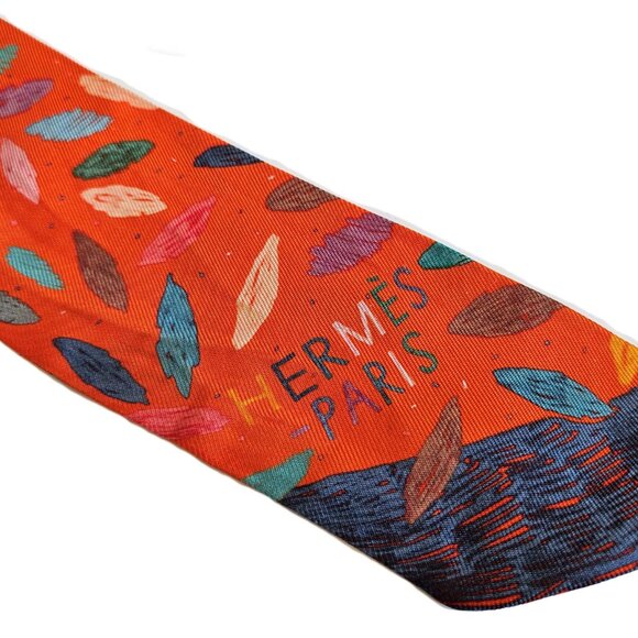 HERMES ORANGE CHACUN FAIT SON NID SILK TWILLY SCARF - Picture 4 of 10